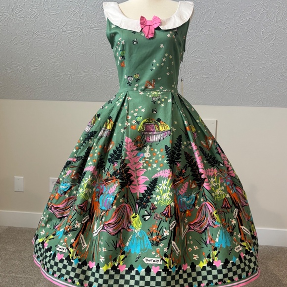 Lindy Bop Dresses & Skirts - New With Tags! Lindy Bop Leah in Green Looking Glass Print  Dress  XS